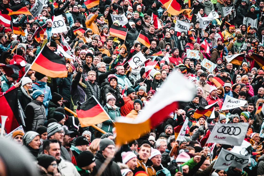 simon-vollformat-P9Tb7v4d6SQ-unsplash